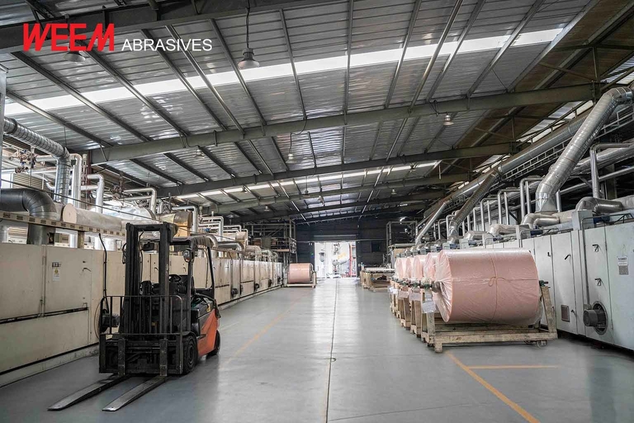 WEEM Abrasives üreticinin üretim hattı